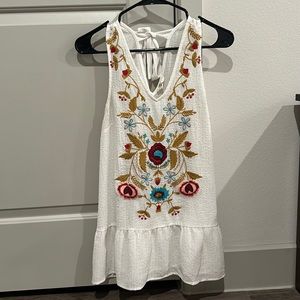 Entro (merge boutique) floral v neck sleeveless blouse - tie back